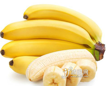 晨跑前可以吃少量香蕉或小片面包等含有糖分的物质