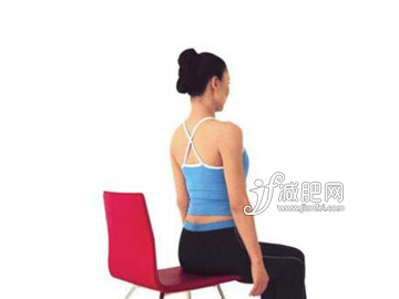 瘦手臂哪种方法有效 椅上肩臂式